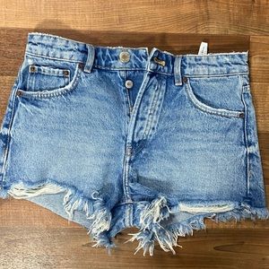 Never worn Zara jean shorts!